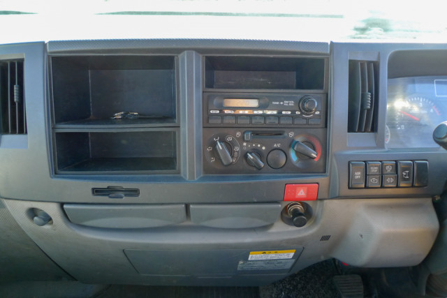 いすゞ エルフ 小型 平ボディ（クレーン付） BKG-NKR85R(100992) 33枚目