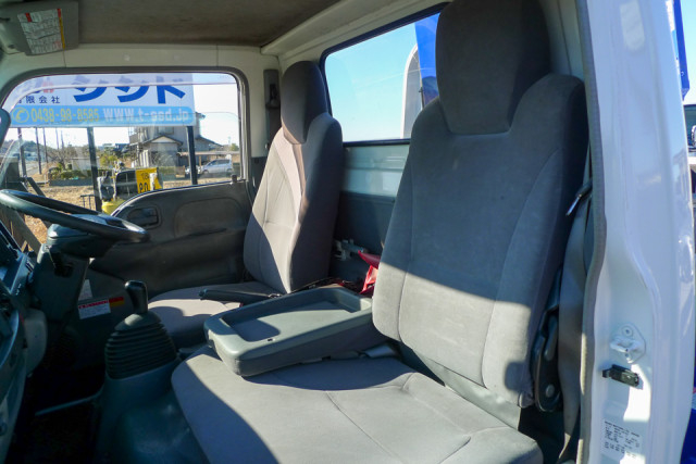 いすゞ エルフ 小型 平ボディ（クレーン付） BKG-NKR85R(100992) 37枚目