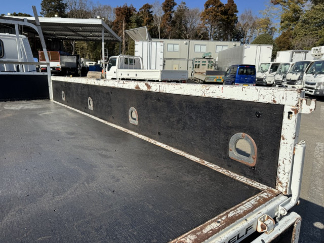 いすゞ エルフ 小型 平ボディ（クレーン付） BKG-NKR85AR(100993) 9枚目