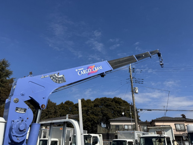 いすゞ エルフ 小型 平ボディ（クレーン付） BKG-NKR85AR(100993) 14枚目