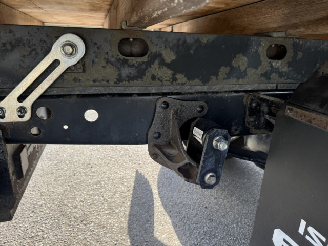 いすゞ エルフ 小型 平ボディ（クレーン付） BKG-NKR85AR(100993) 21枚目