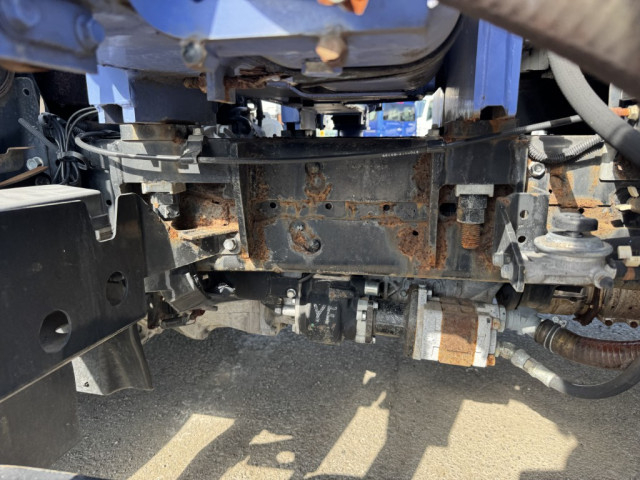 いすゞ エルフ 小型 平ボディ（クレーン付） BKG-NKR85AR(100993) 23枚目