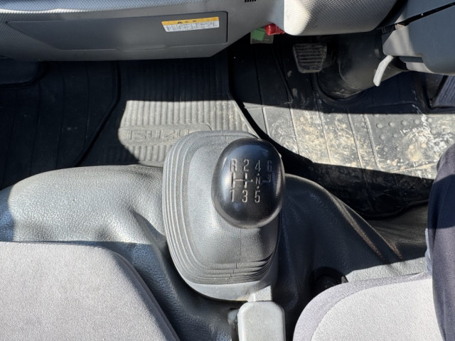 いすゞ エルフ 小型 平ボディ（クレーン付） BKG-NKR85AR(100993) 34枚目