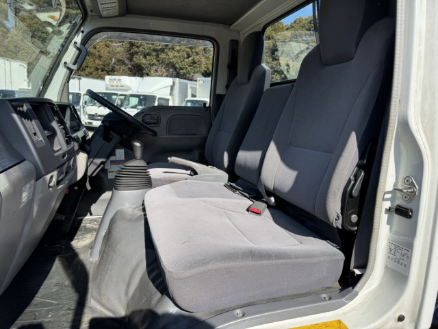 いすゞ エルフ 小型 平ボディ（クレーン付） BKG-NKR85AR(100993) 36枚目