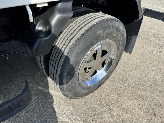 いすゞ エルフ 小型 平ボディ（クレーン付） BKG-NKR85AR(100993) 43枚目