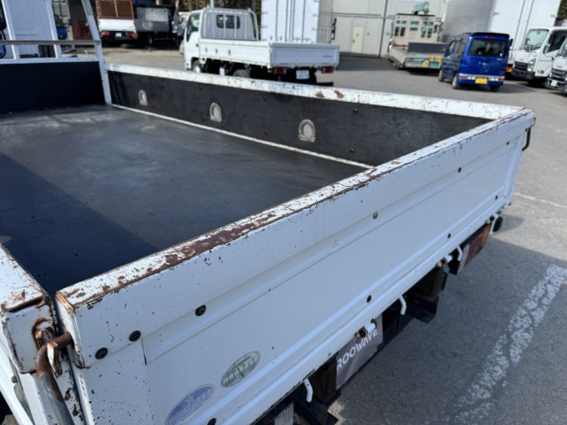 いすゞ エルフ 小型 平ボディ（クレーン付） BKG-NKR85AR(100993) 48枚目