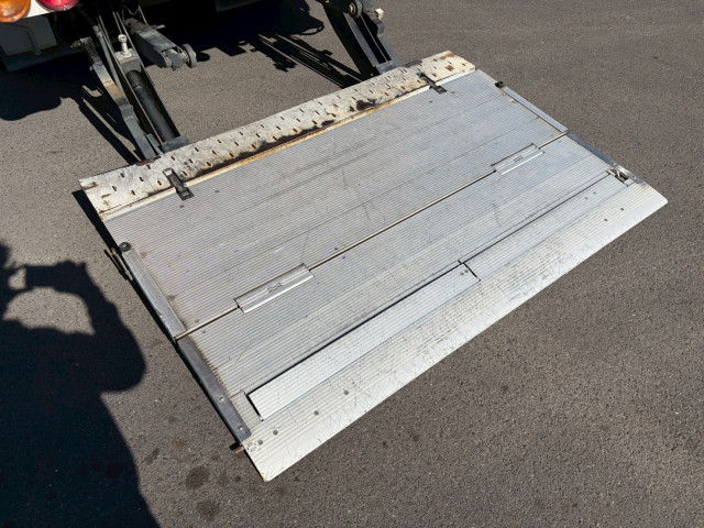 いすゞ エルフ 小型 バン BKG-NMR85AN(100996) 20枚目