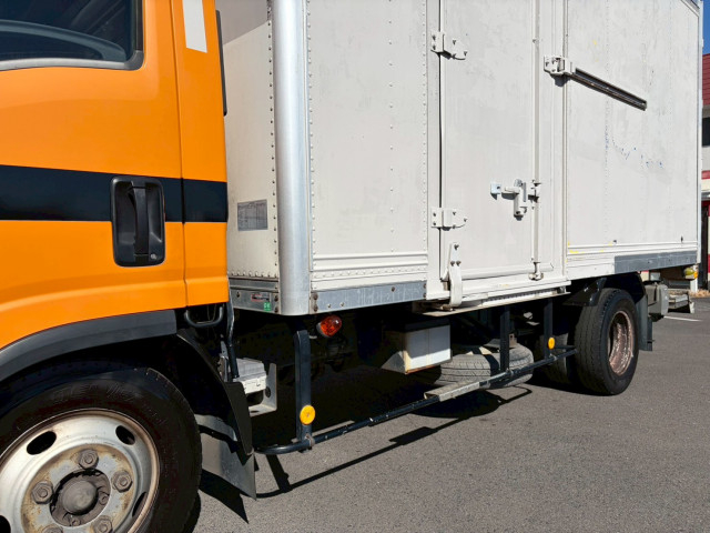 いすゞ エルフ 小型 バン BKG-NMR85AN(100996) 26枚目