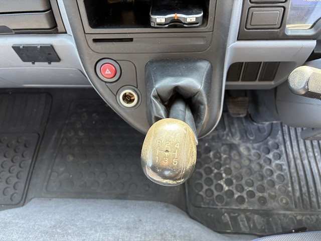 三菱ふそう キャンター 小型 平ボディ PDG-FE82D(101001) 30枚目