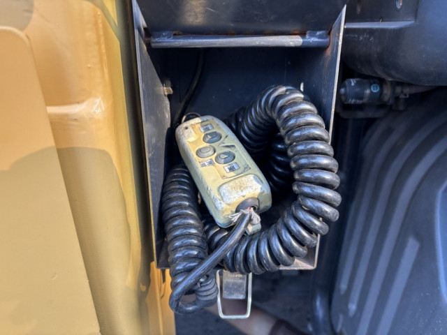 三菱ふそう スーパーグレート 大型 Translation missing: ja.item.body_keijou_enum.body_keijou_carrier_other PJ-FU50JY(101004) 16枚目