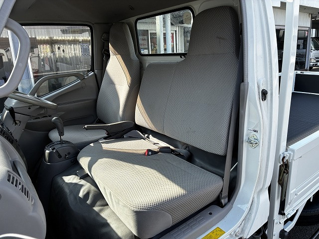 トヨタ ダイナ 小型 平ボディ PB-XZU336(101002) 39枚目