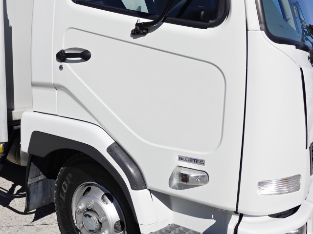 Mitsubishi Fuso fighter Middle Wing body TKG-FK71F(101017) 5枚目