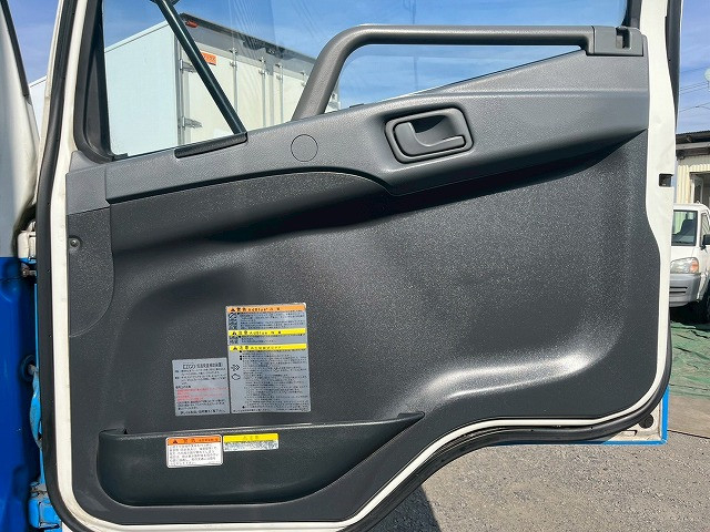 三菱ふそう ファイター 中型 ウィング TKG-FK61F(101063) 18枚目