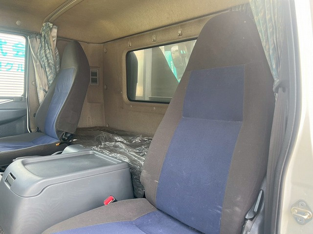 三菱ふそう ファイター 中型 ウィング TKG-FK61F(101063) 24枚目