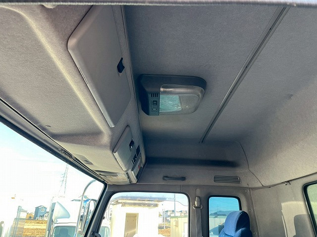 いすゞ ギガ 大型 トラクタ QDG-EXZ52AJ(101064) 23枚目