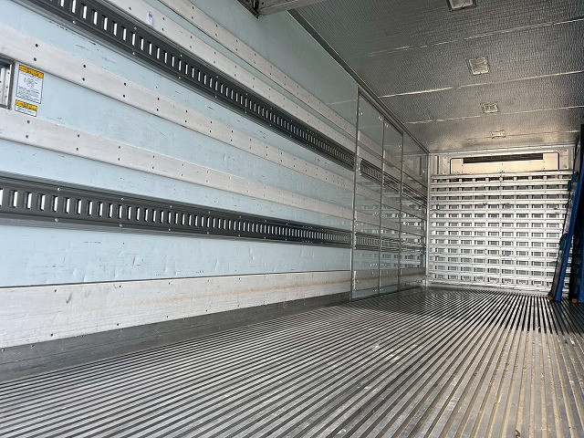 日野 レンジャー 中型 冷蔵冷凍バン TKG-FD7JPAA(101065) 14枚目