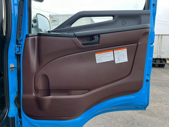 日野 レンジャー 中型 ウィング 2PG-FD2ABG(101067) 17枚目