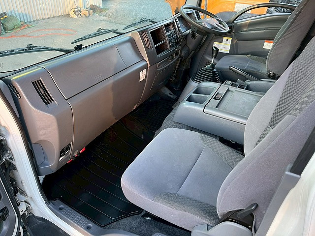 いすゞ フォワード 中型 ウィング 2RG-FRR90T2(101069) 24枚目