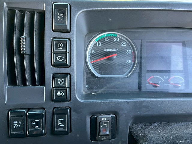 いすゞ フォワード 中型 ウィング 2RG-FRR90T2(101069) 30枚目