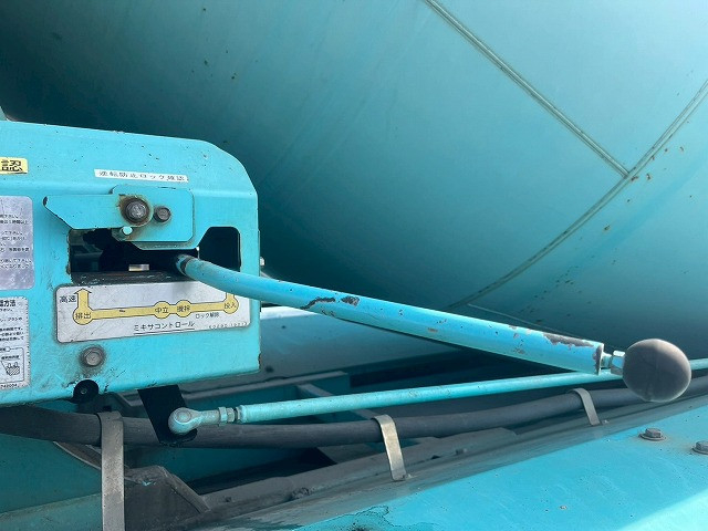 いすゞ フォワード 増トン ミキサー車 QDG-FVZ34U2(101073) 15枚目