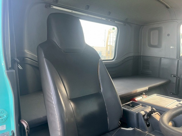 いすゞ フォワード 増トン ミキサー車 QDG-FVZ34U2(101073) 22枚目