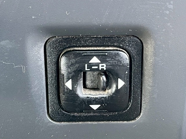 いすゞ フォワード 増トン ミキサー車 QDG-FVZ34U2(101073) 32枚目