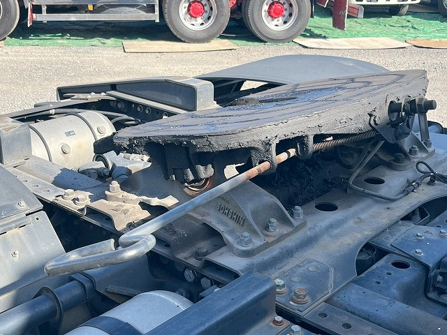 日野 プロフィア 大型 トラクタ QPG-SH1EDDG(101077) 11枚目