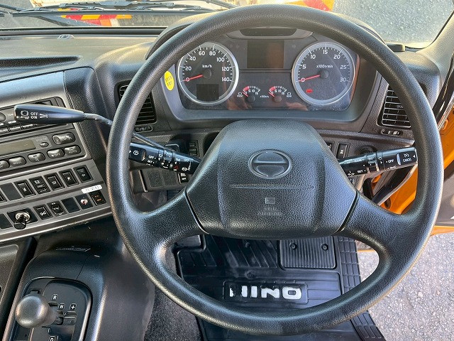 日野 プロフィア 大型 トラクタ QPG-SH1EDDG(101077) 25枚目