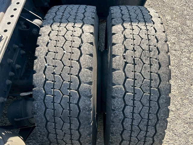 日野 プロフィア 大型 トラクタ QPG-SH1EDDG(101077) 43枚目