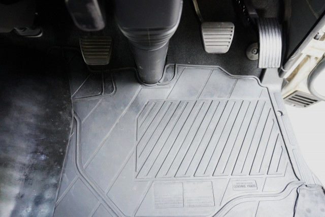 三菱ふそう キャンター 小型 平ボディ 2PG-FEB50(101078) 40枚目