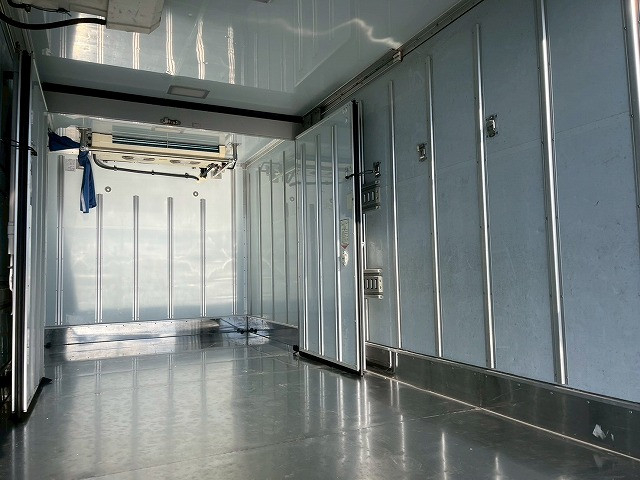 いすゞ エルフ 小型 冷蔵冷凍バン 2RG-NPR88AN(101079) 14枚目