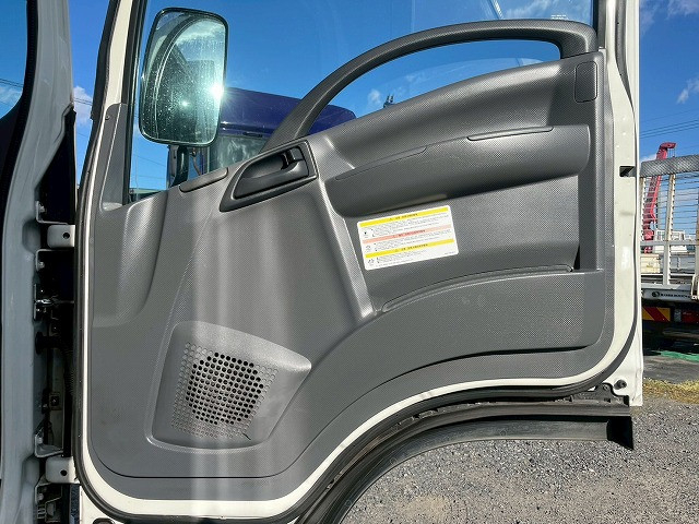 いすゞ エルフ 小型 冷蔵冷凍バン 2RG-NPR88AN(101079) 16枚目