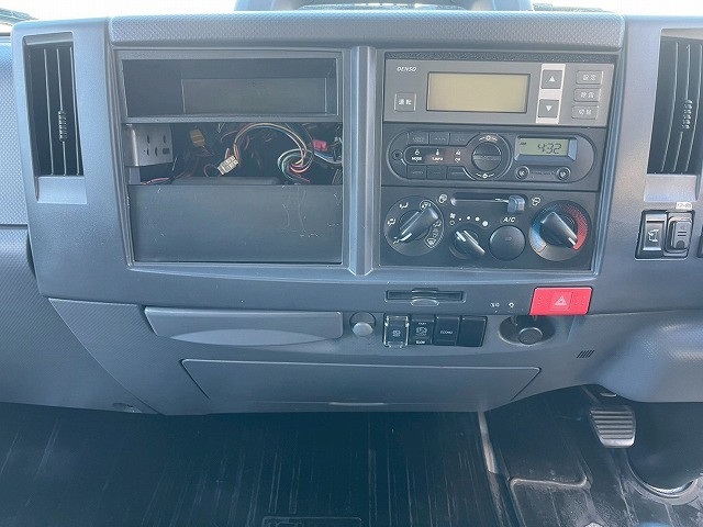 いすゞ エルフ 小型 冷蔵冷凍バン 2RG-NPR88AN(101079) 26枚目