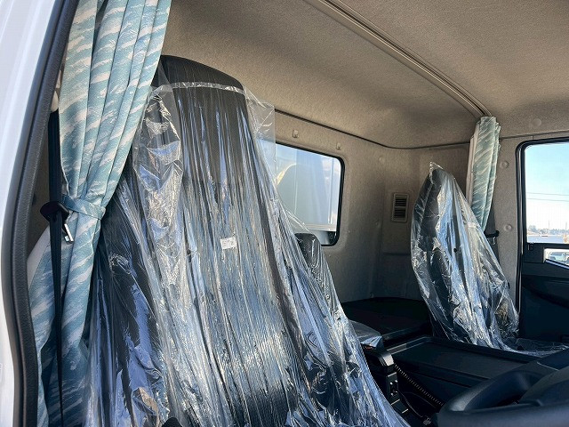 三菱ふそう ファイター 中型 冷蔵冷凍バン 2KG-FK65F(101080) 20枚目