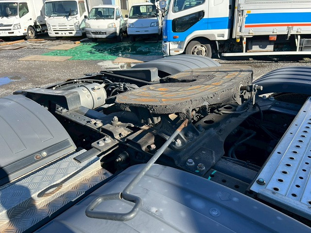 日野 プロフィア 大型 トラクタ 2DG-SS1EKGG(101081) 11枚目