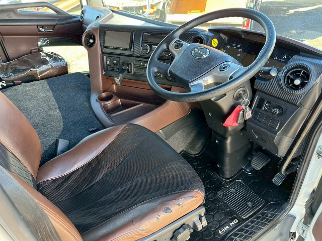 日野 プロフィア 大型 トラクタ 2DG-SS1EKGG(101081) 18枚目