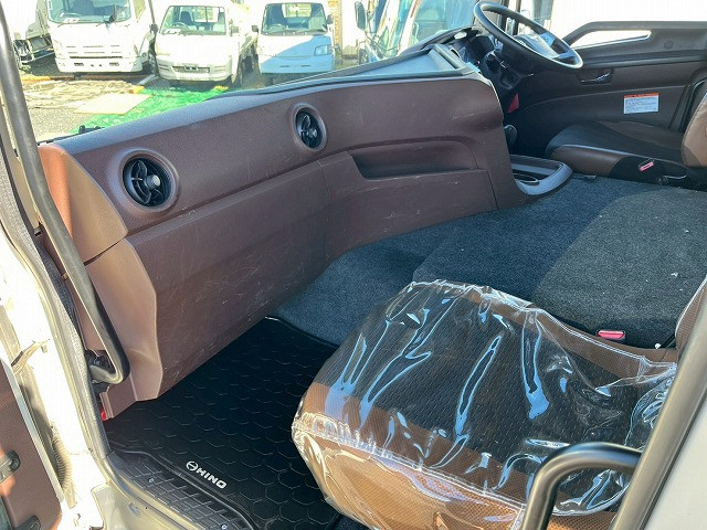 日野 プロフィア 大型 トラクタ 2DG-SS1EKGG(101081) 22枚目