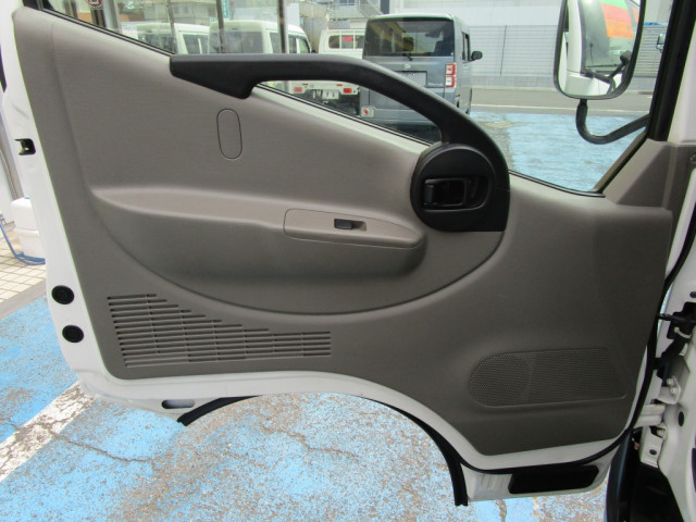 日産自動車 アトラス 小型 バン CBF-SQ2F24(109814) 39枚目