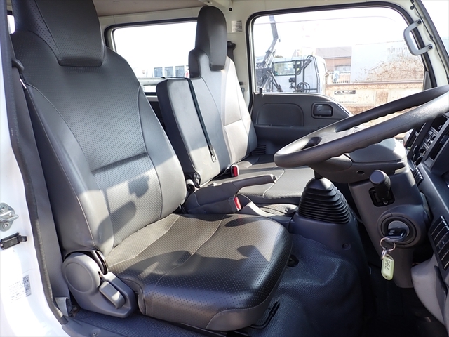 いすゞ エルフ 小型 Wキャブ TPG-NHR85A(101126) 23枚目