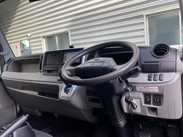 日産自動車 アトラス 小型 バン TRG-FEB5W(101127) 17枚目