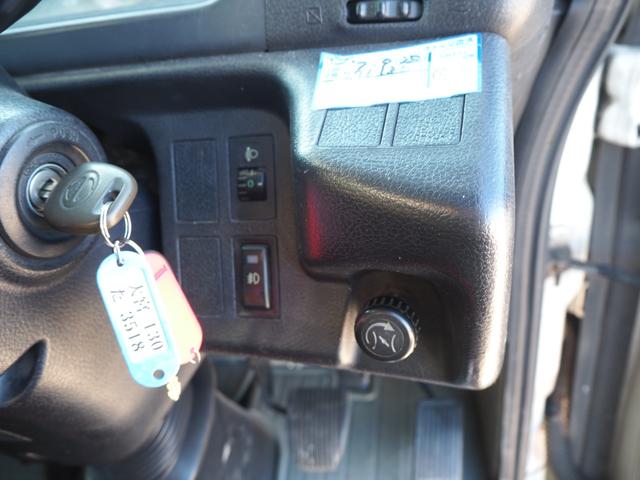 日野 レンジャー 中型 平ボディ *********(101131) 76枚目