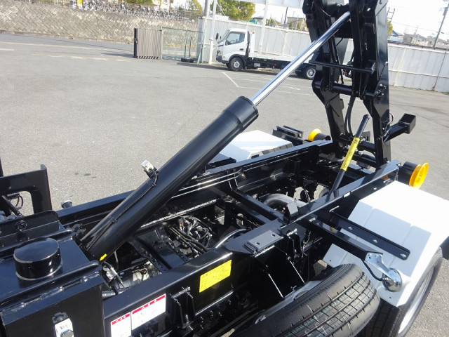 三菱ふそう キャンター 小型 コンテナ専用車 2RG-FBAV0(101135) 17枚目