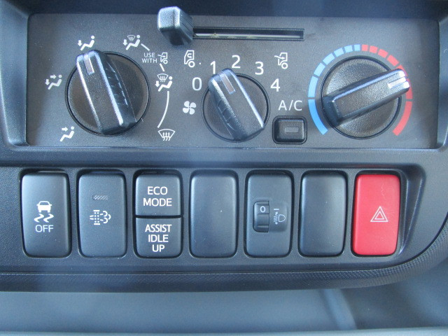 日野 デュトロ 小型 ウィング 2KG-XZU710M(101137) 19枚目