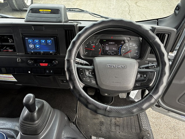 Isuzu elf Small Flat body 2RG-NPR88YM(101136) 39枚目