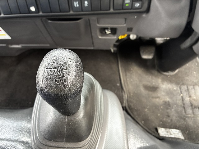 Isuzu elf Small Flat body 2RG-NPR88YM(101136) 46枚目