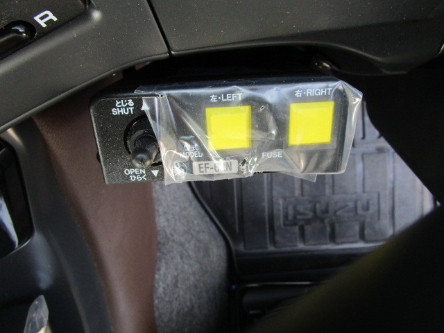 いすゞ ギガ 大型 トラクタ 2DG-EW6ELH(101138) 16枚目