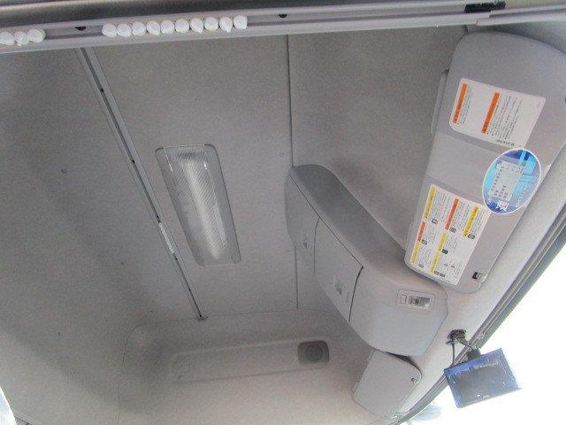 いすゞ ギガ 大型 トラクタ 2DG-EW6ELH(101138) 19枚目