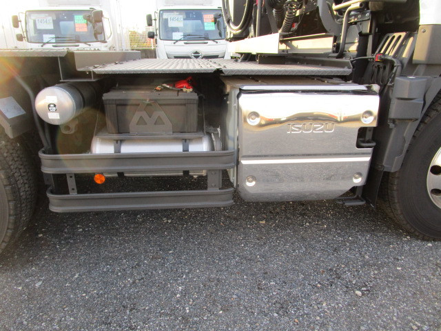 いすゞ ギガ 大型 トラクタ 2DG-EW6ELH(101138) 37枚目