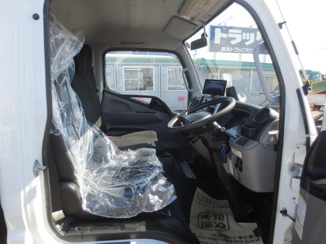 三菱ふそう キャンター 小型 平ボディ 2RG-FEA20(101141) 12枚目