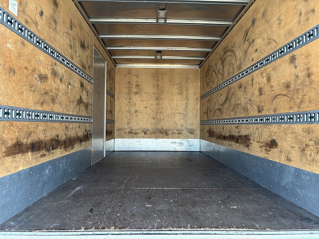 いすゞ エルフ 小型 バン 2PG-NPS88AN(101144) 9枚目